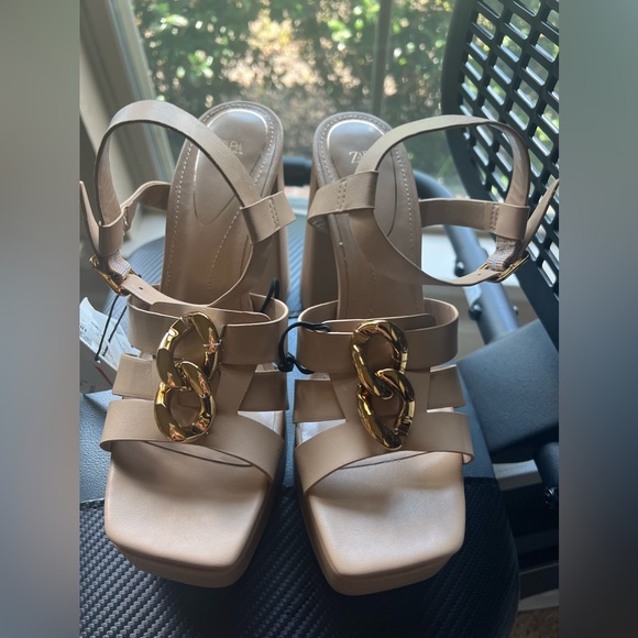 Brand new Zara STRAPPY CHUNKY PLATFORM HEELED SANDALS - Picture 12 of 12